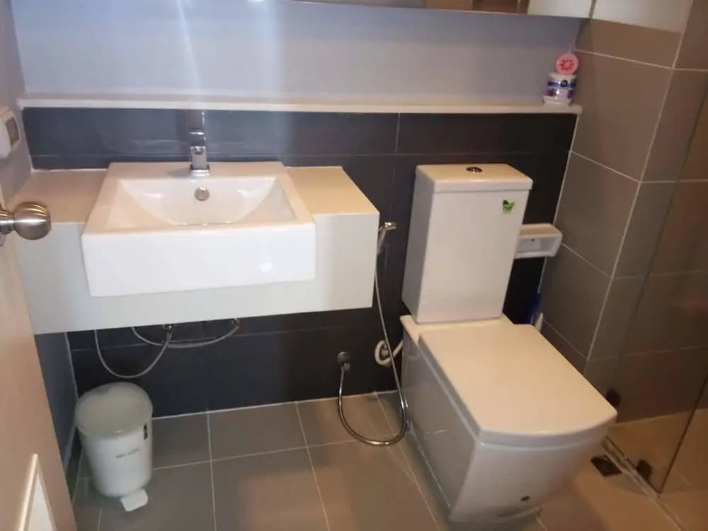 Acqua Condominium - photo 7