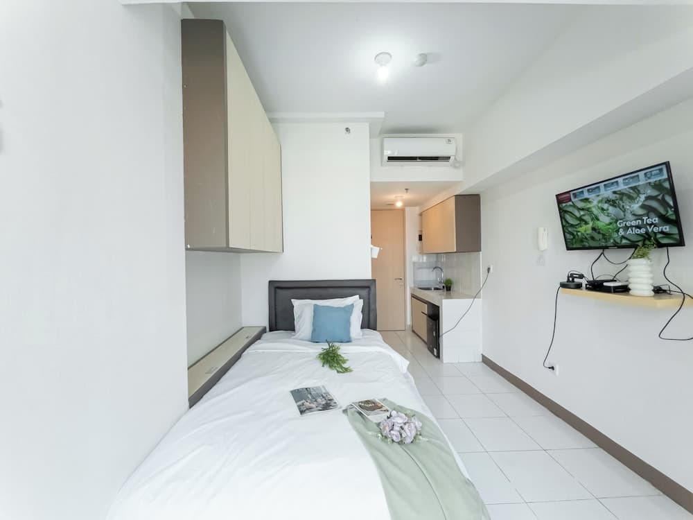 Comfy And Neat Studio At Tokyo Riverside Pik 2 Apartment Near Tokyo Hub - photo 3