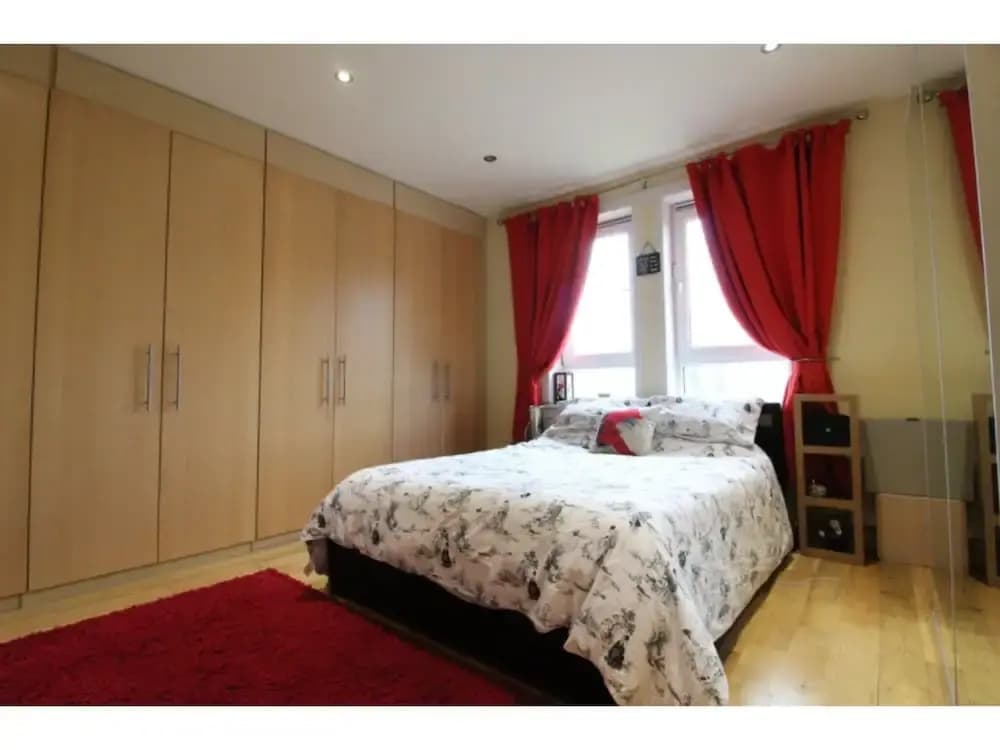 Charming, Spacious 1BR Flat for 4 in Edinburgh - photo 2