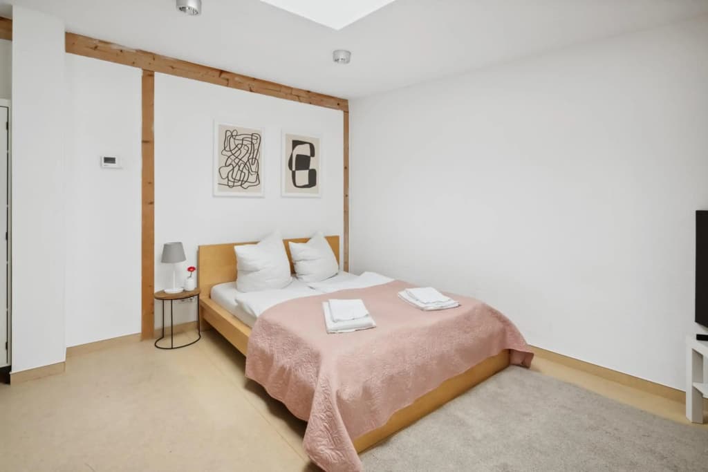 Urban city home with terrace - photo 21