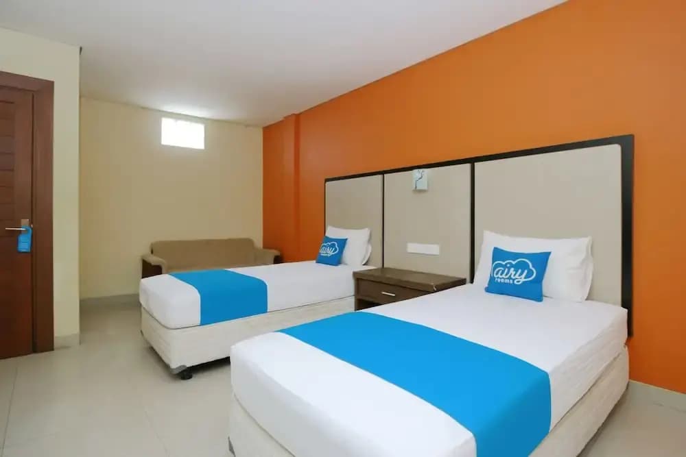 Airy Raya Legian 120 Kuta Bali - photo 3