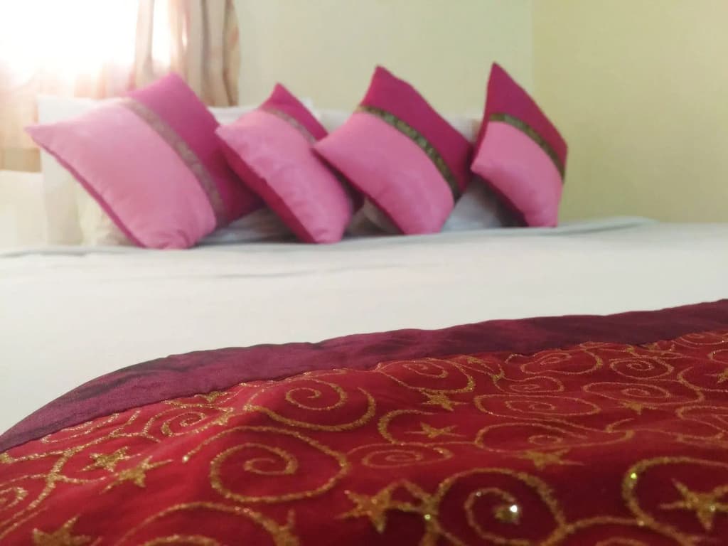 Baanzarn Guest House - photo 2
