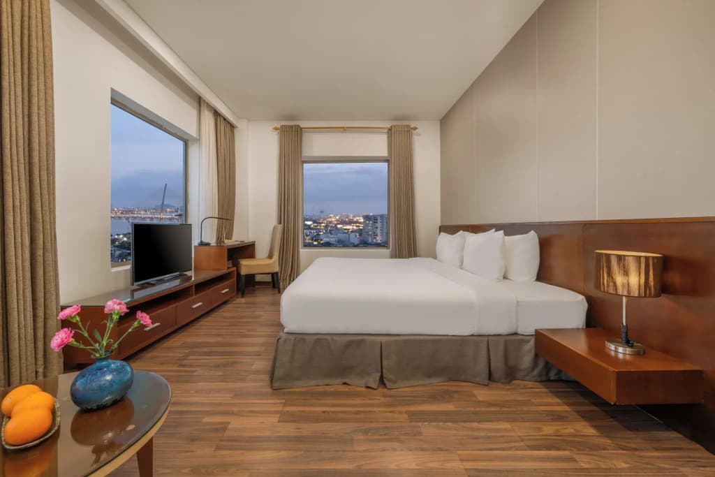 Mitisa Hotel Da Nang - Near Dragon Bridge - photo 5