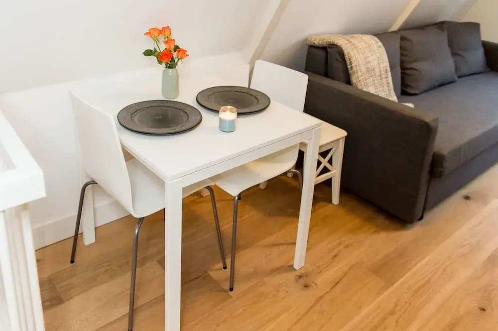 Center Roof Apartment - photo 4