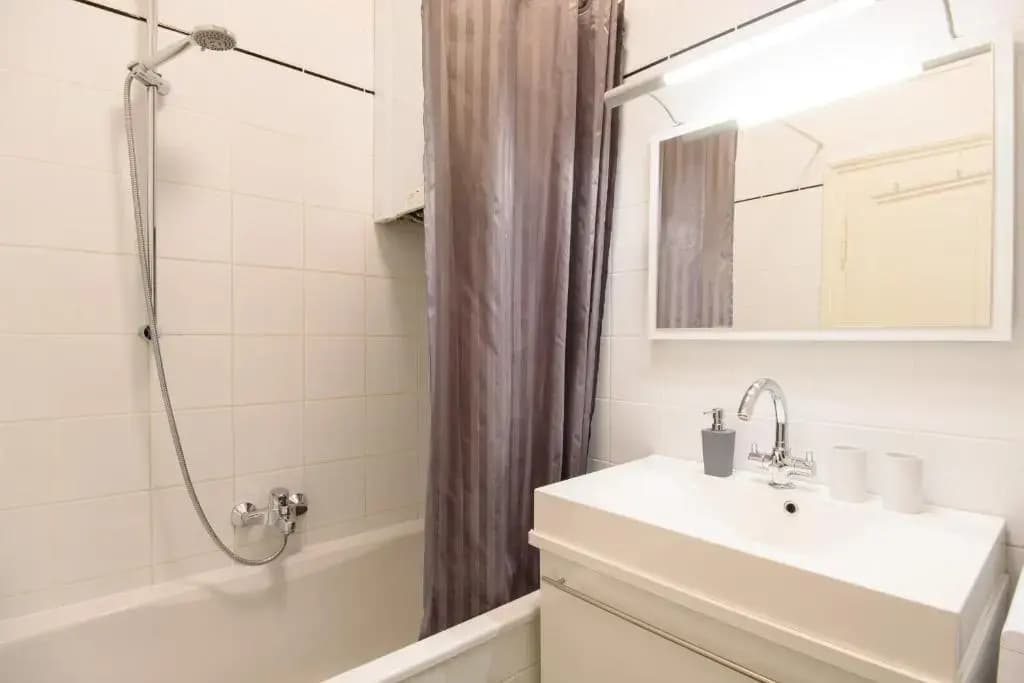 City Apartment - photo 7