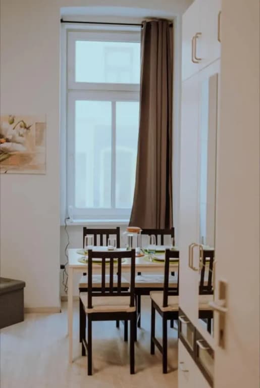 Modern Central Apartment - photo 14