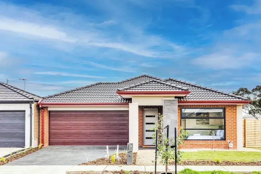 StayAU Charming 4BR Retreat Wyndham Vale - photo 13