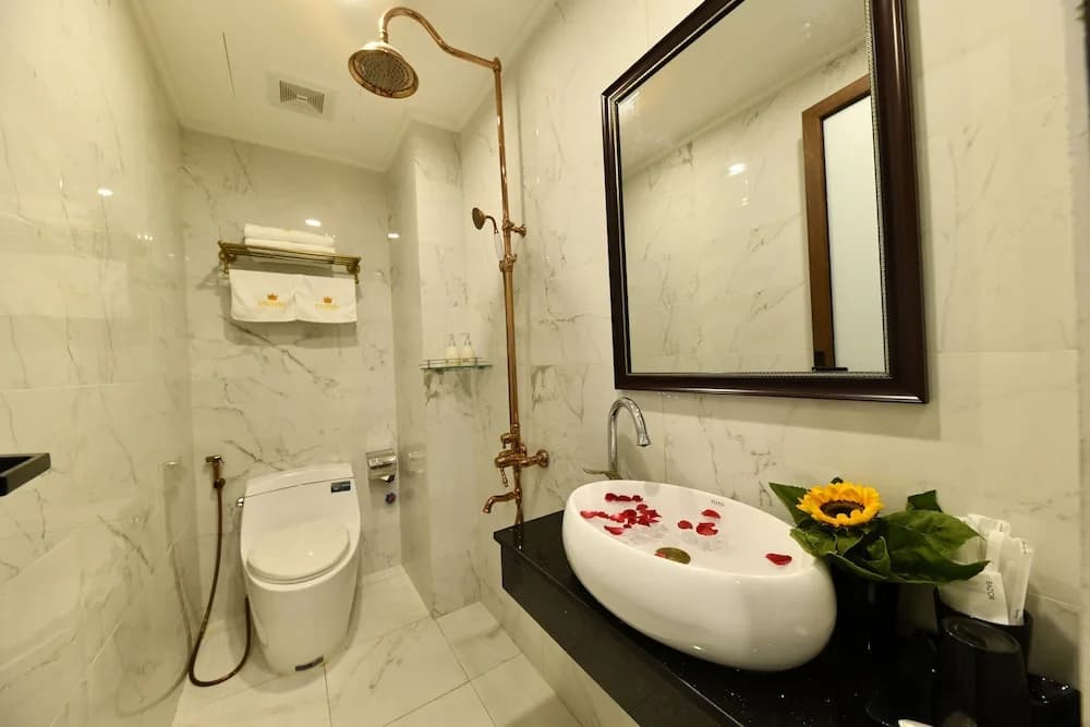 Kingdom Hotel Hanoi - photo 8
