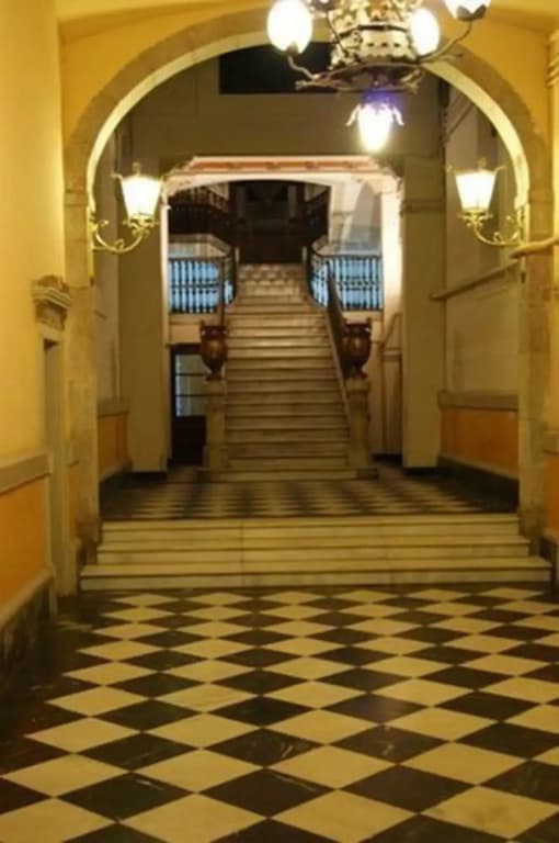 Palace Guesthouse - photo 16