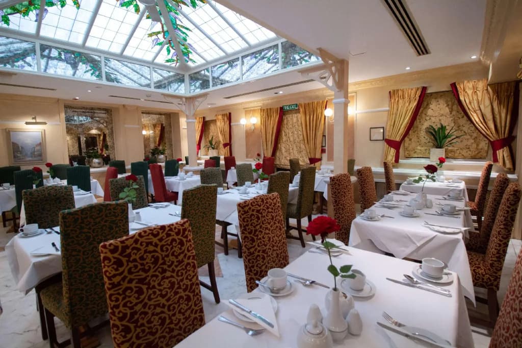 Rochester Hotel by Blue Orchid - photo 14