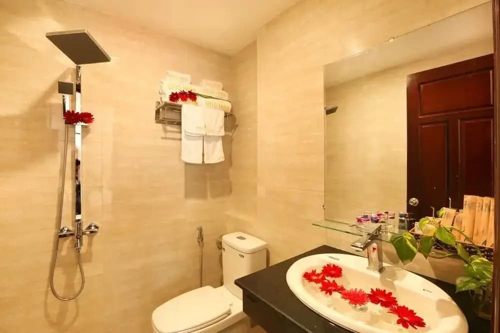 Otis Hotel - photo 12