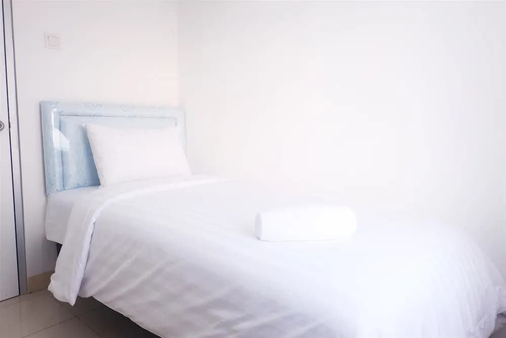 Cozy Baywalk Apartment At Green Bay - photo 2