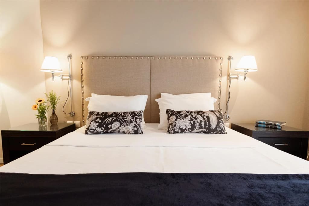 Best Western Plus Embassy Hotel - photo 36