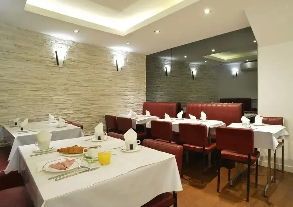 Hôtel Ambassadeur - photo 24