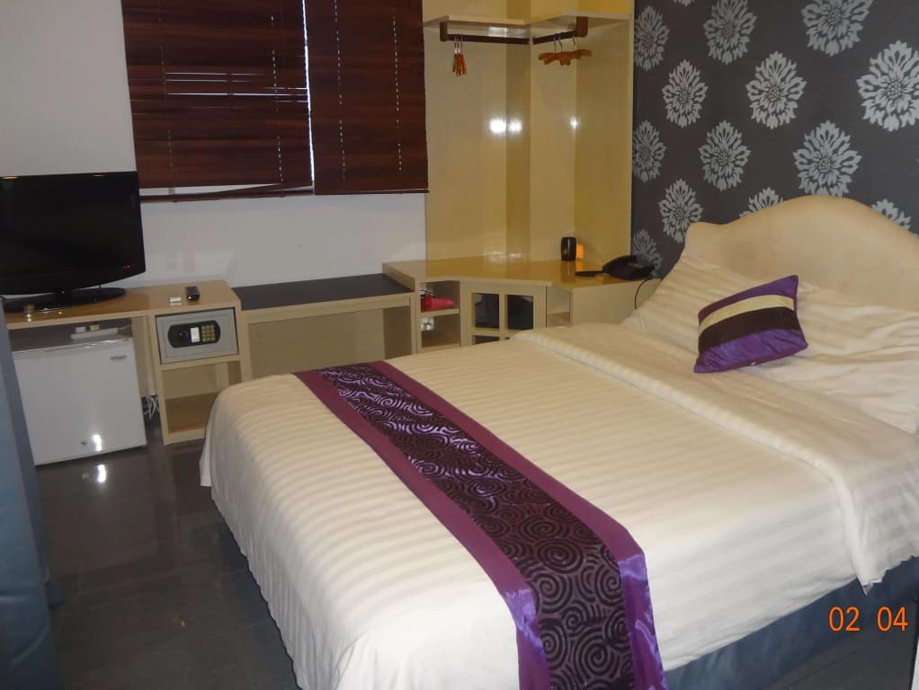 Lvis Boutique Hotel - photo 3