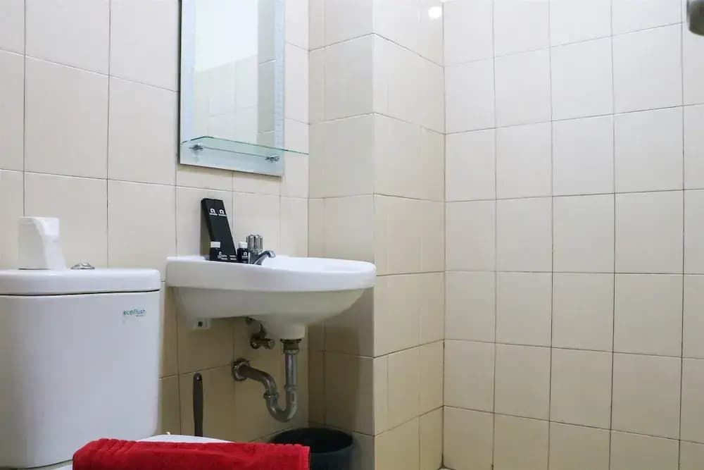 Functional 2Br At Tifolia Apartment - photo 7