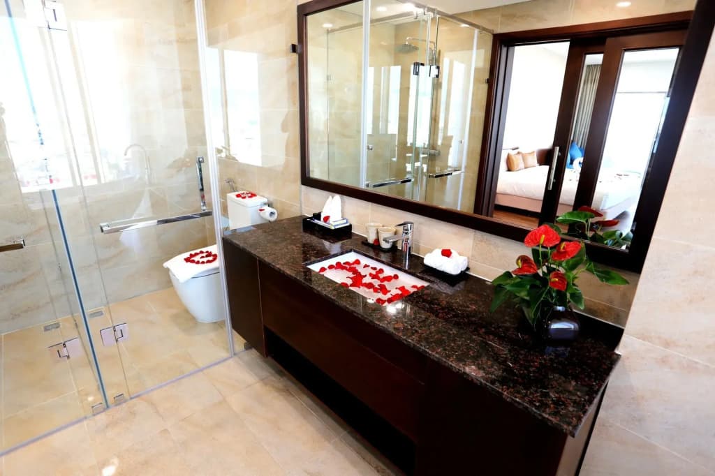 Mitisa Hotel Da Nang - Near Dragon Bridge - photo 9