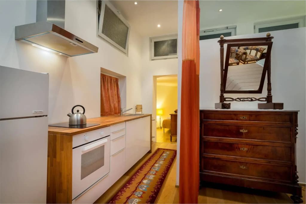 Florence Vintage Apartment - photo 11