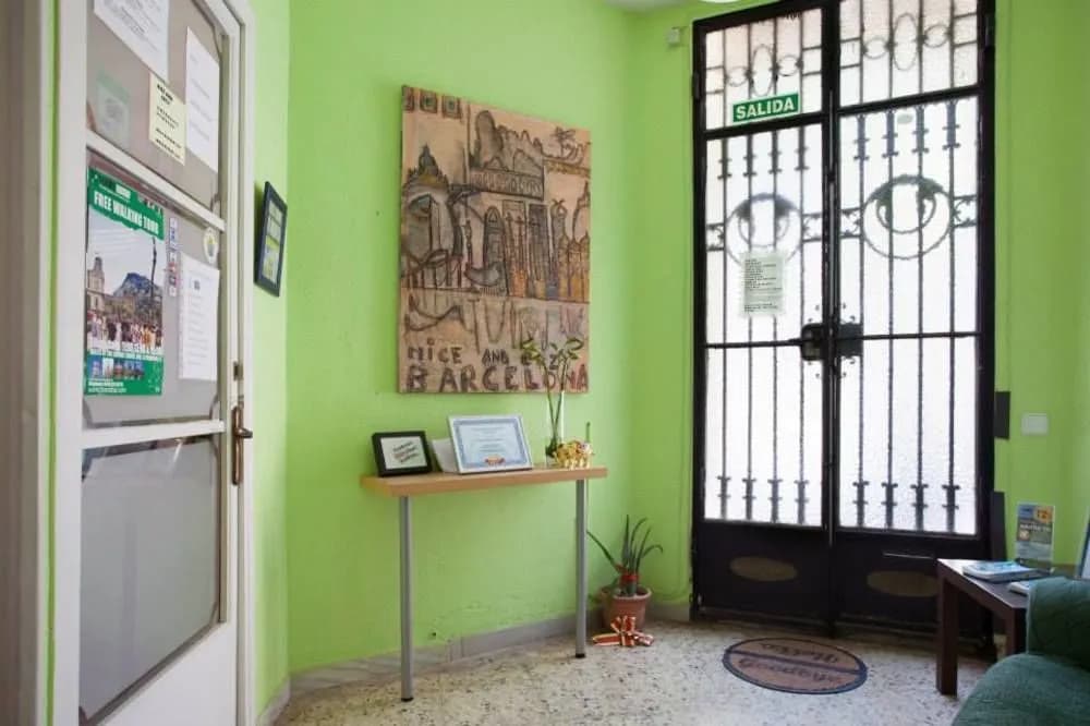 Barcelona Nice & Cozy B&B - photo 13