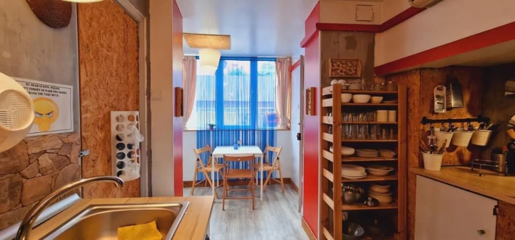 Mini Hostel In Lisbon - photo 16