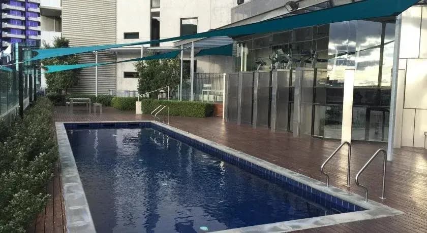 Harbour Escape Apartments - photo 14