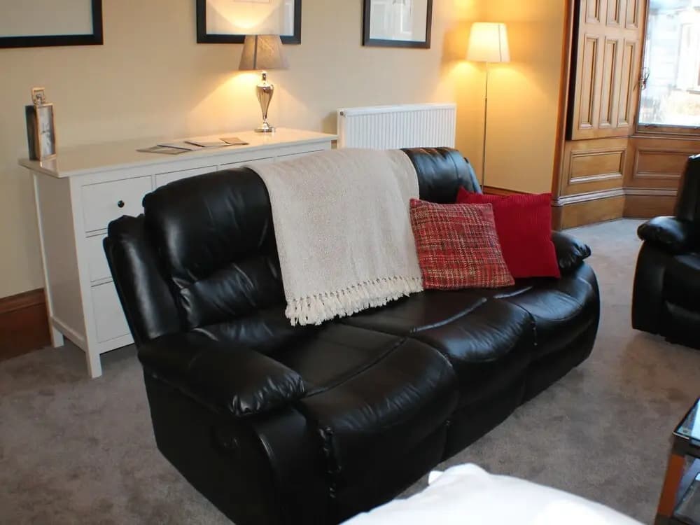 Spacious West End Townhouse - photo 3
