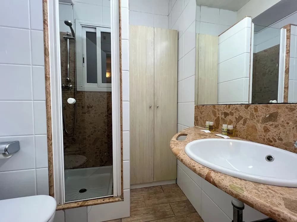 Stay U-nique Apartment Sardenya II - photo 18
