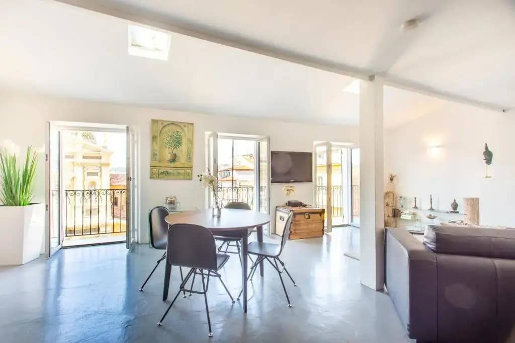 Ross 5- F2, Lumineux, Balcon, Loft, Clim, Vieux-Nice - photo 19