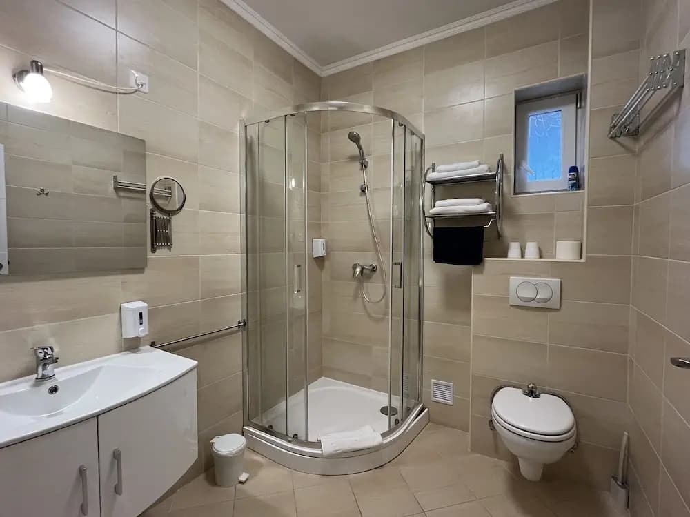 Camille Apartments - photo 8
