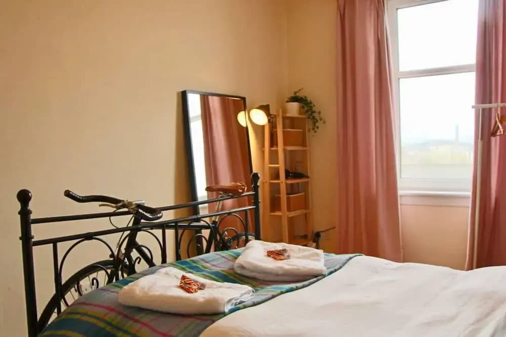 2 Bedroom Flat With Beautiful Views - photo 4