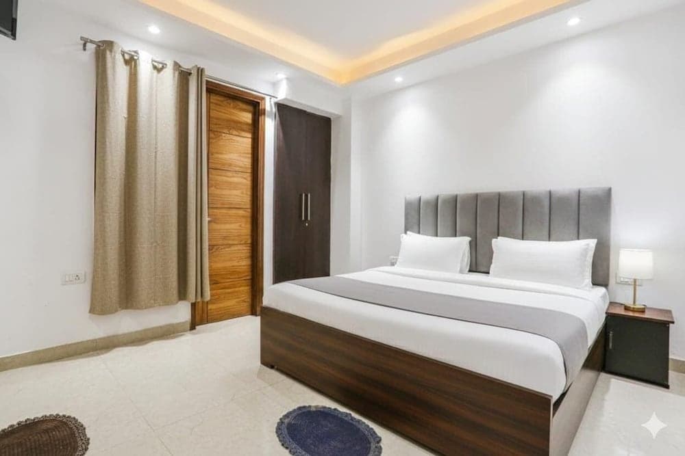 hotel aiims 20 four 7 - photo 1