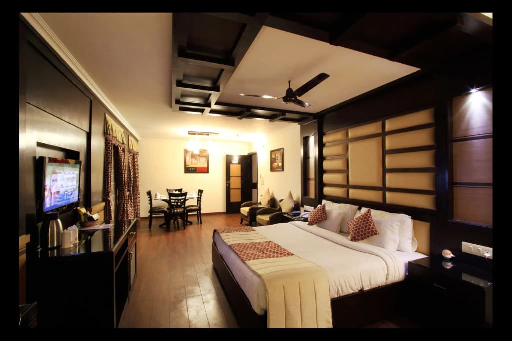 Hotel Southgate - photo 3