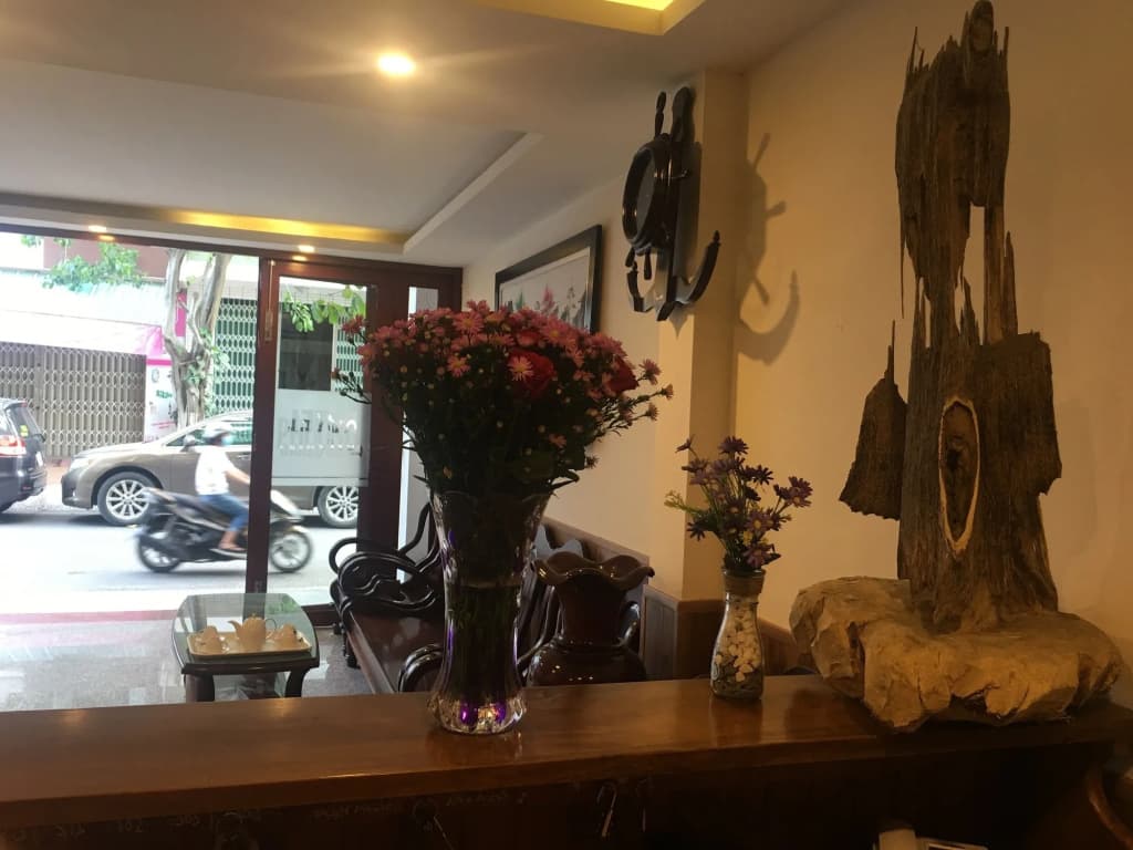 Phuong Quang Hotel - photo 2