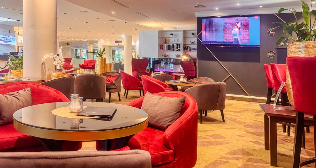 Plaza Premium Wien - photo 32
