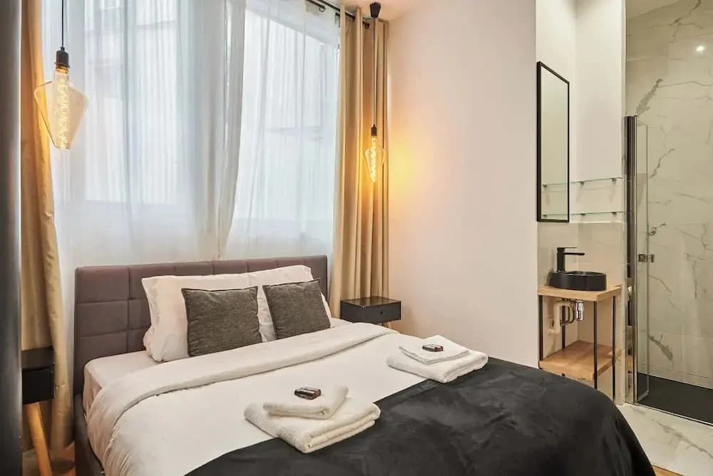 Apartment Center of Paris Sacre Coeur - photo 1