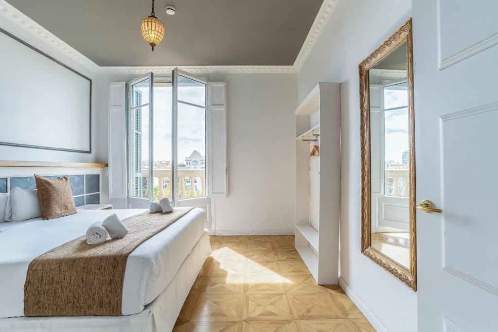 Casa Gracia Apartments - photo 2