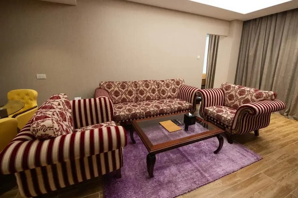 Ramee Guestline Hotel Qurum - photo 14