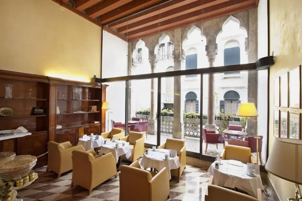 Venice Roulette Hotel - photo 39
