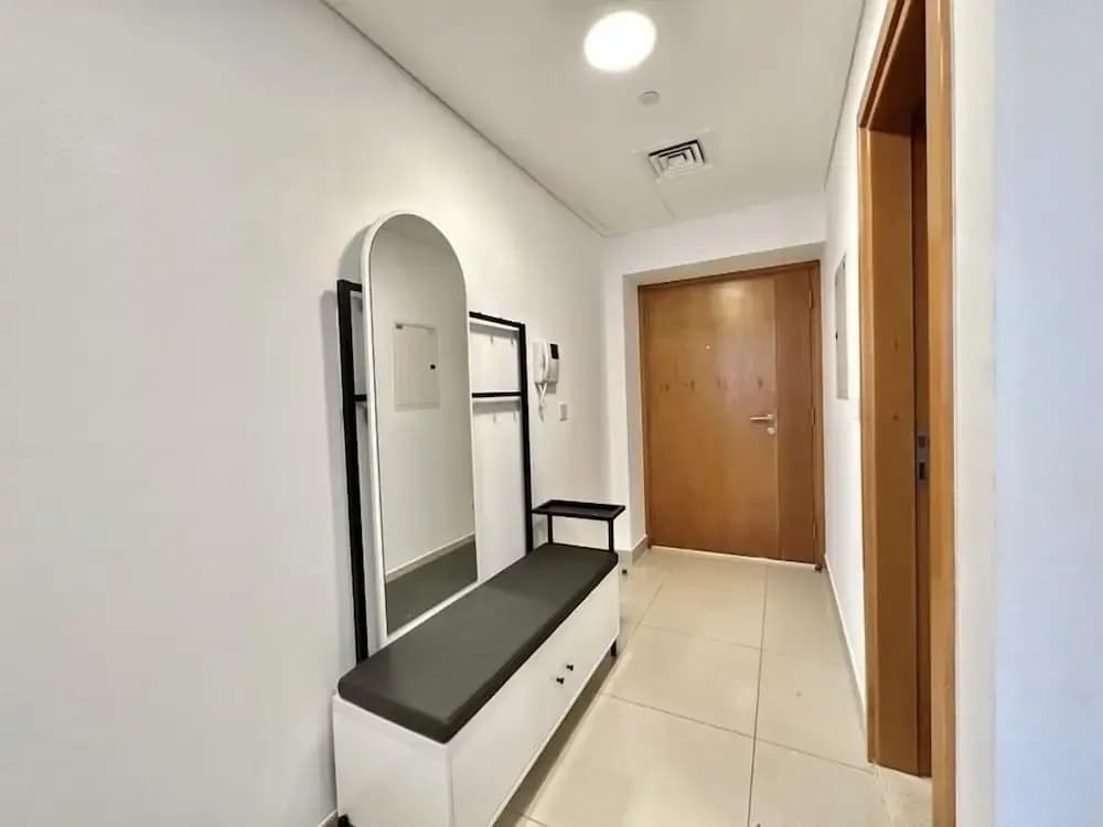 Charming 1BR  Ocean Heights - photo 2