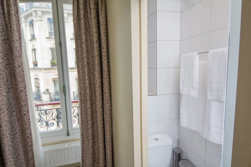 Hôtel Montmartre - photo 8