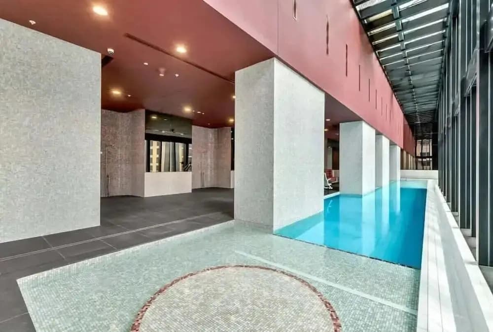 A 3BR Apt Next to Melbourne Central, Free Parking - photo 10