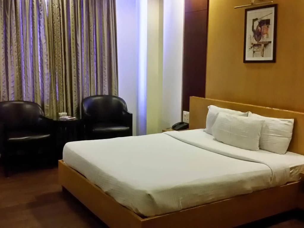 Karon Hotel - Lajpat Nagar - photo 3