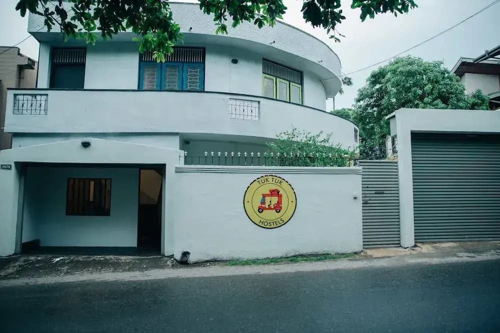 Tuk Tuk Hostels - main photo