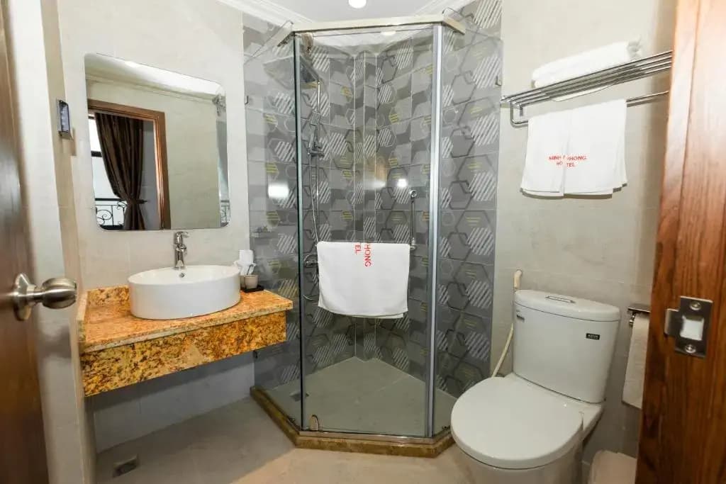 Minh Phong Hotel Ha Long - photo 9
