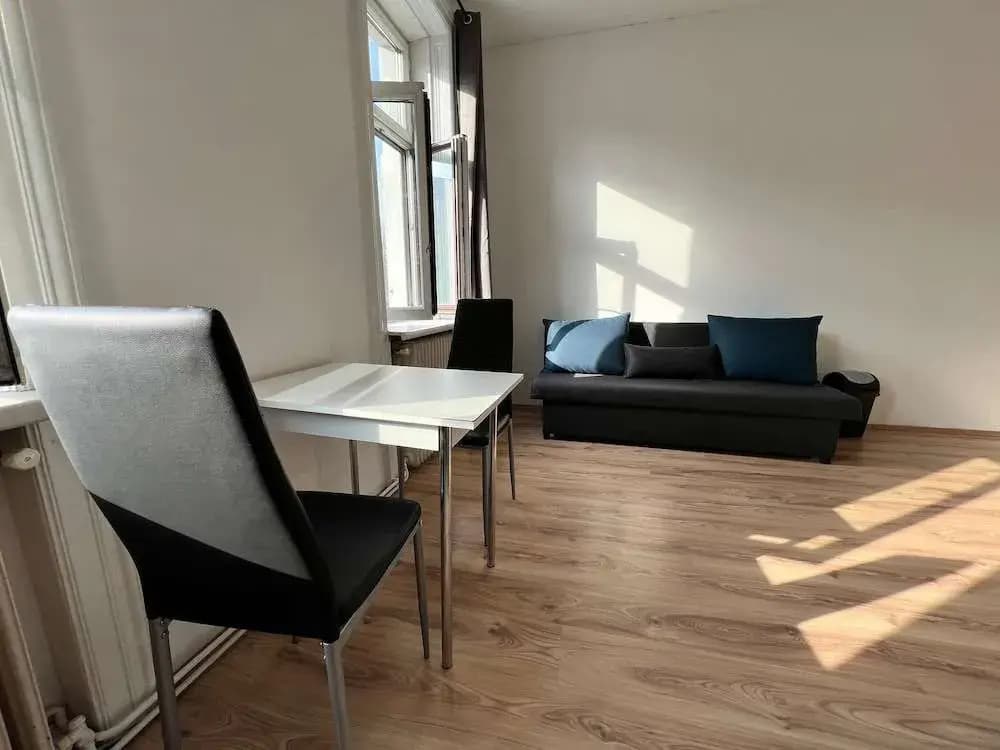Welcoming 4BR shared Apt.-best location - photo 15