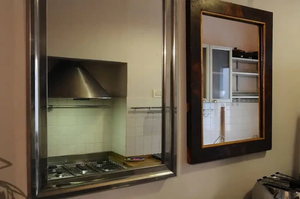 Cozy Central City Apartment - photo 9
