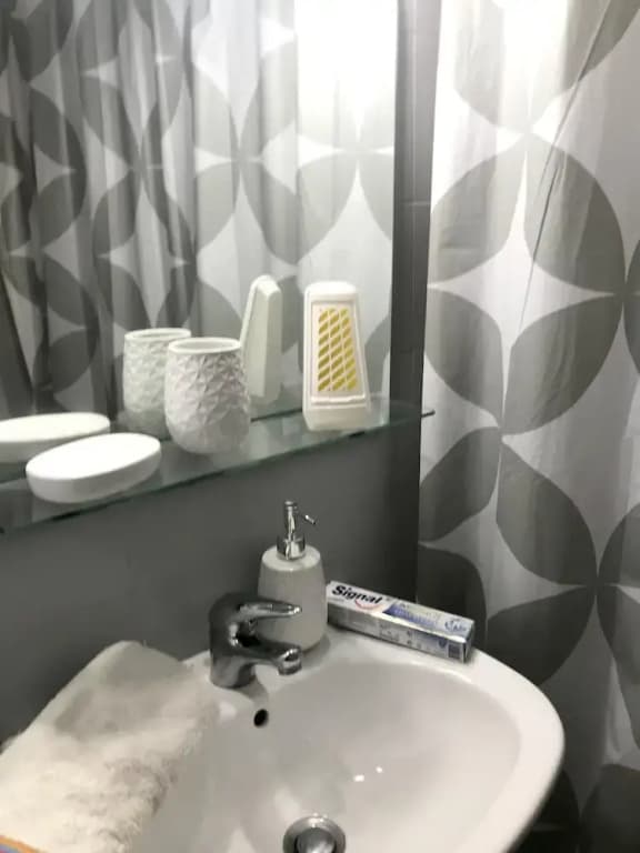 Studio In Nice With Balcony And Wifi 20 M From The Beach - photo 11