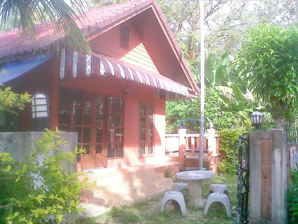 Aree Studio Guesthouse2 - photo 3