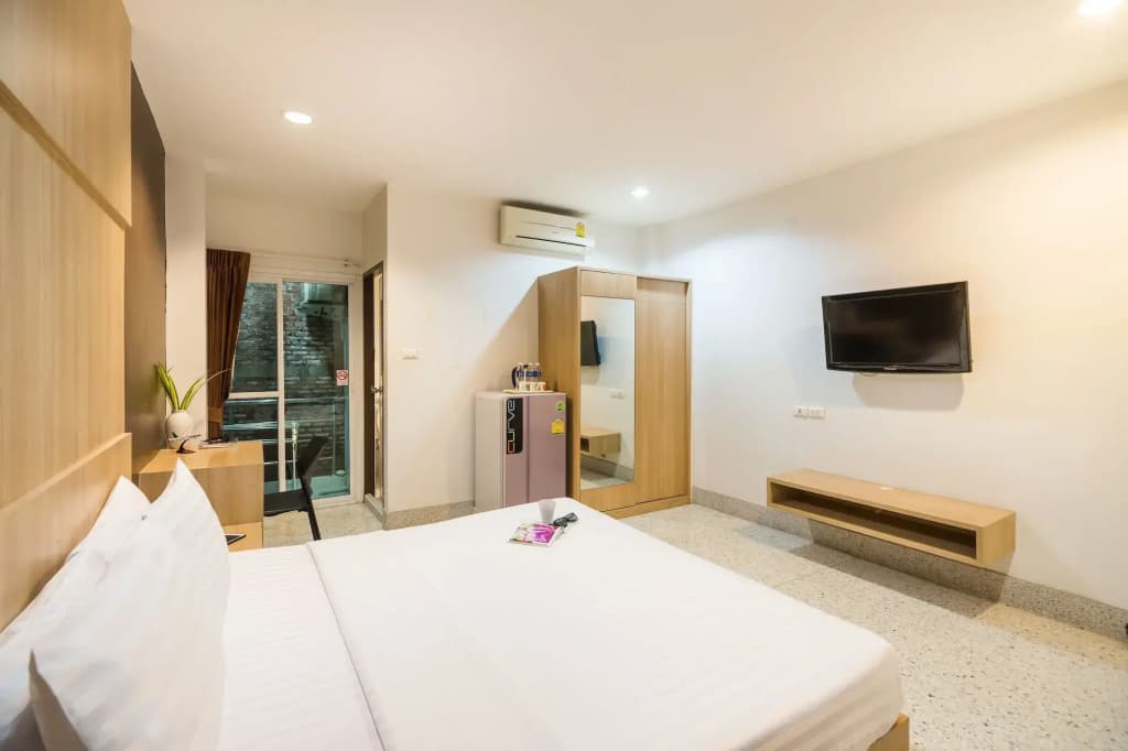 The Fifth Residence Hotel - photo 15
