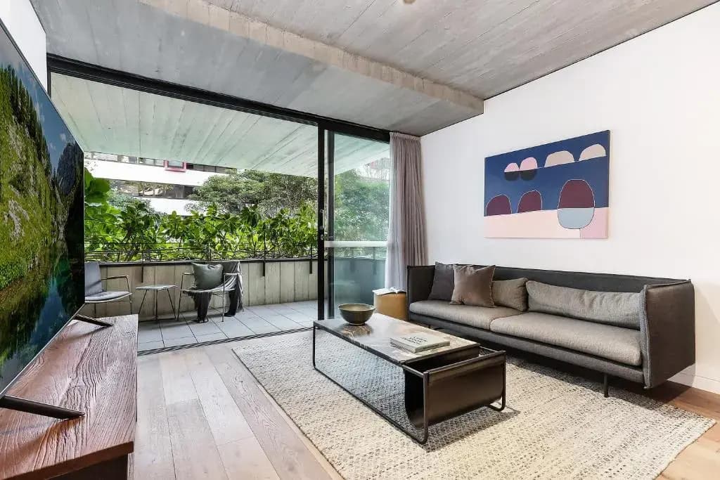 Stylish 1 bedroom retreat in trendy Surry Hills - 6 BRK - photo 5